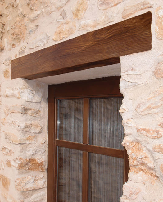dintel-ventana-fachada-rustica